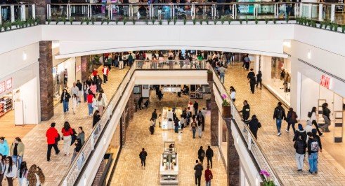 Why We Get Lost in Malls (And How Good Signage Saves Us)
